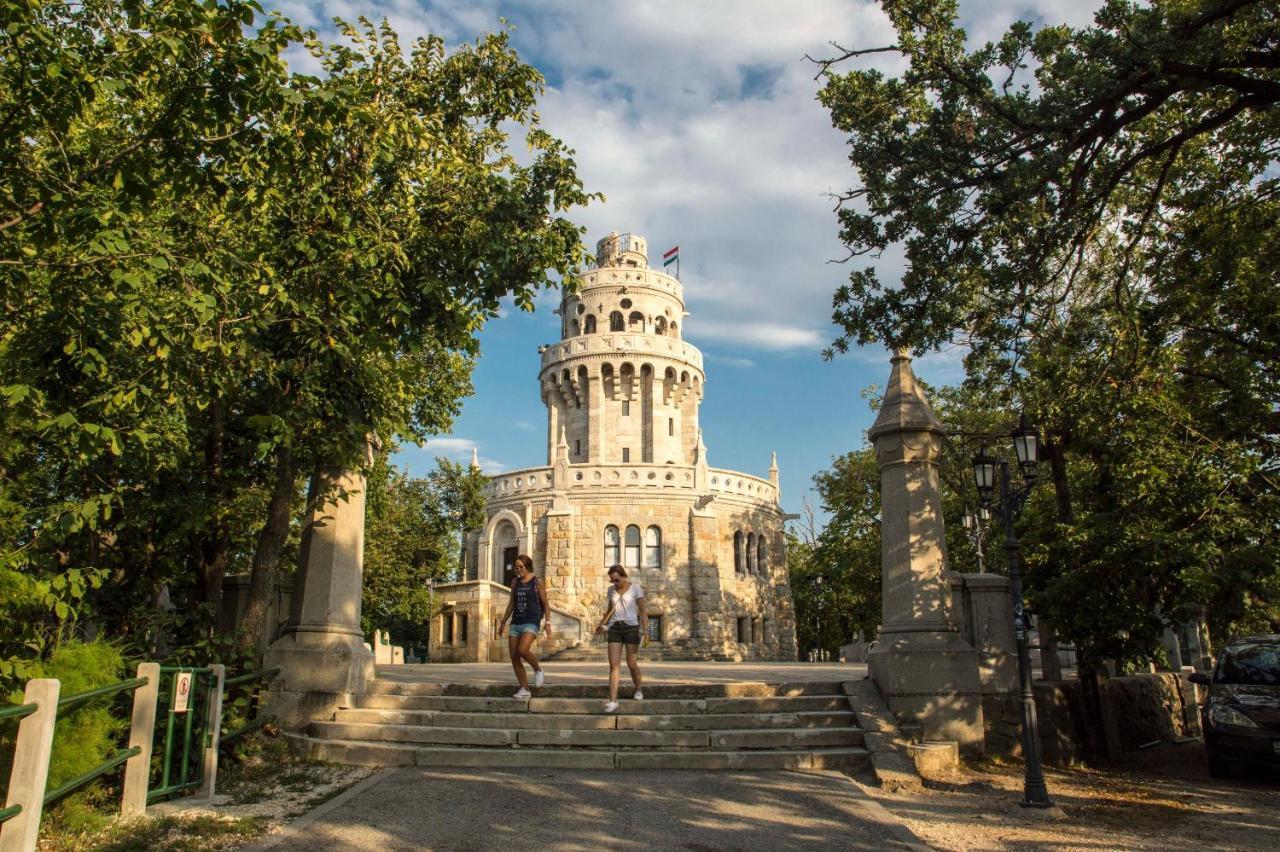 Panoramic Comfort In The Luxurious Green District! Budapest Extérieur photo