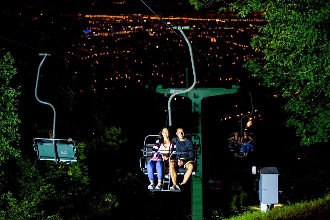 Panoramic Comfort In The Luxurious Green District! Budapest Extérieur photo